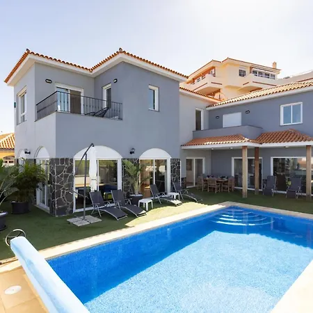 Syrah Villa *